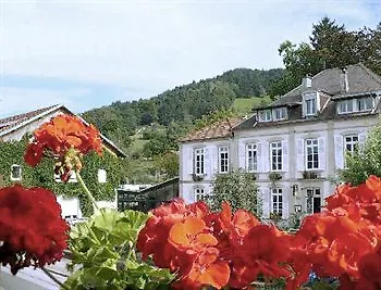 Logis La Hotel