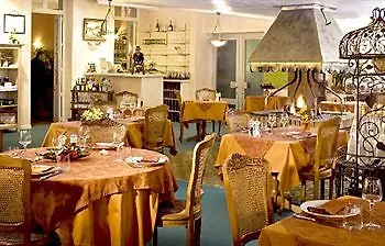 Hotell Logis Hotel La Residence 3*