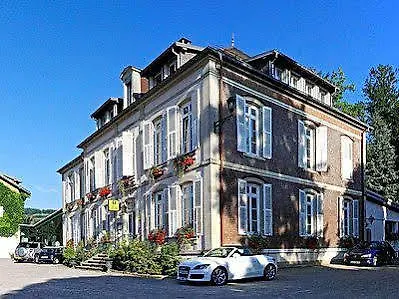 Hotell Logis Hotel La Residence