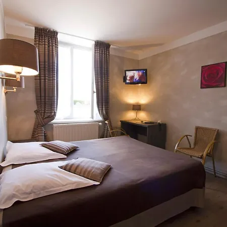 Logis La Hotel 3*
