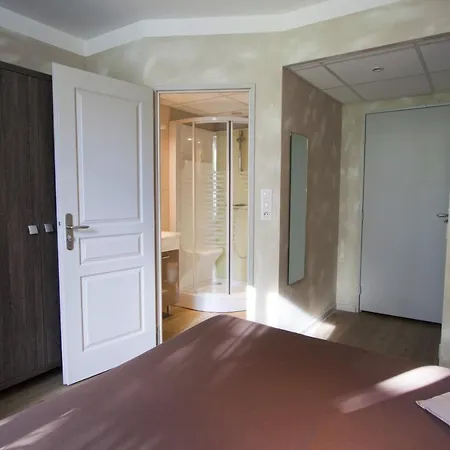 Logis La Hotel Le Val-d'Ajol