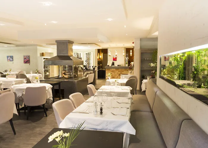 Logis La Hotel Le Val-dʼAjol