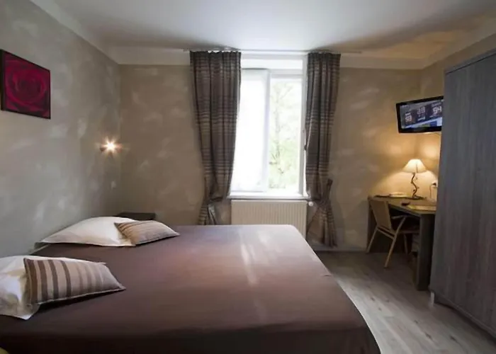 Logis La Hotel Le Val-dʼAjol